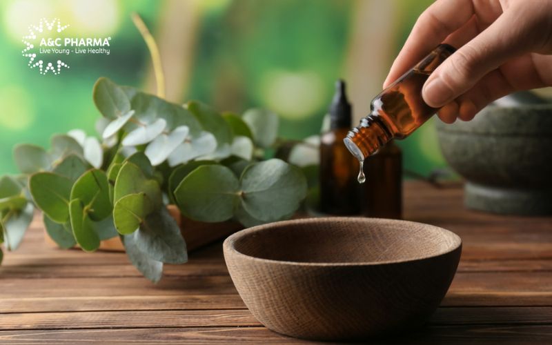 Cách trị ho ngứa họng tại nhà bằng xông hơi dầu khuynh diệp
