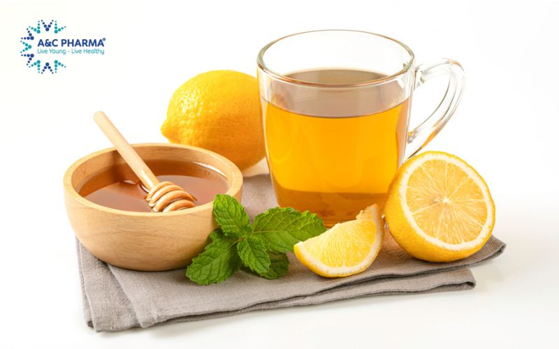 Uống hỗn hợp mật ong và chanh để điều trị viêm phế quản tại nhà