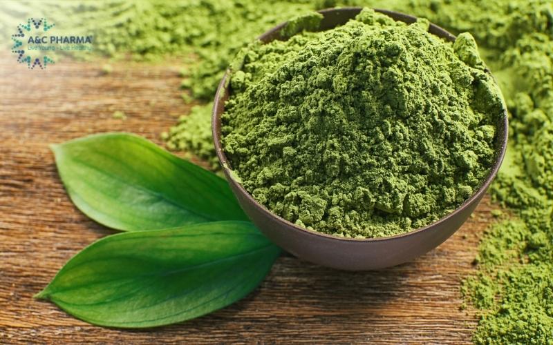 Bột trà xanh có công dụng làm trắng da, trị thâm mụn lành tính