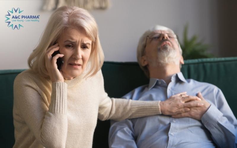 Khi có người bị đột quỵ, hãy ngay lập tức gọi cấp cứu